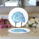 - Supla2li-8022-Gorsel3 - Realhomes  Realhomes Beyaz Zemin Üzerinde Renkli Deniz Kabuğu Desenli Modern 2'li Yuvarlak Servis Altlığı - Supla Realhomes