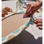 Realhomes Renkli Zeminli Deniz Kabuğu Desenli Dijital Baskılı Modern 2'li Yuvarlak Servis Altlığı - Supla Realhomes