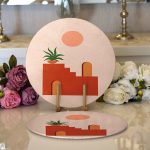 - Supla2li-8154-Gorsel1 - Realhomes  Realhomes Pastel Zemin Üzerinde Güneş Desenli Dijital Baskılı Modern 2'li Yuvarlak Servis Altlığı - Supla Realhomes