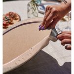 - Supla2li-8168-Gorsel4 - Realhomes Realhomes Pastel Zemin Üzerinde Yaprak Desenli Dijital Baskılı Modern 2'li Yuvarlak Servis Altlığı - Supla Realhomes