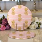 Realhomes Pastel Zemin Üzerinde Gold Renkli Anans Desenli Modern 2'li Yuvarlak Servis Altlığı - Supla Realhomes