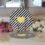 Realhomes Beyaz Zemin Üzerinde Siyah Yatay Çizgili Gold Detaylı Kalp Desenli 2'li Yuvarlak Servis Altlığı - Supla Realhomes