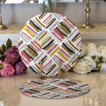 - Supla2li-8253-Gorsel1 - Realhomes  Realhomes Beyaz Zemin Üzerinde Renkli Geometrik Desenli Dijital Baskılı Modern 2'li Yuvarlak Servis Altlığı - Supla Realhomes