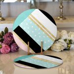 - Supla2li-8259-Gorsel1 - Realhomes  Realhomes Renkli Zemin Üzerinde Gold Detaylı Geometrik Çizimli 2'li Yuvarlak Servis Altlığı - Supla Realhomes