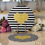 Realhomes Beyaz Zemin Üzerinde Siyah Yatay Çizgili Gold Detaylı Kalp Desenli 2'li Yuvarlak Servis Altlığı - Supla Realhomes