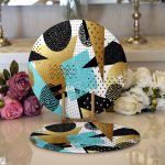 Realhomes Beyaz Zemin Üzerinde Gold Detaylı Geometrik Desenli 2'li Yuvarlak Servis Altlığı - Supla Realhomes