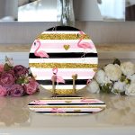 - Supla2li-8303-Gorsel3 - Realhomes Realhomes Beyaz Zemin Üzerinde Flamingo Desenli Gold Detaylı Yatay Çizgi 2'li Yuvarlak Servis Altlığı - Supla Realhomes