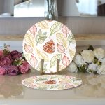 - Supla2li-8359-Gorsel3 - Realhomes  Realhomes Beyaz Zemin Üzerinde Sonbahar Yapraklı Kozalak Desenli 2'li Yuvarlak Servis Altlığı - Supla Realhomes