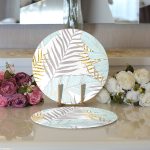 Realhomes Beyaz Zemin Üzerinde Gold Detaylı Yaprak Desenli Modern 2'li Yuvarlak Servis Altlığı - Supla Realhomes