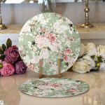 - Supla2li-8422-Gorsel1 - Realhomes  Realhomes Rengarenk Zemin Üzerinde Beyaz Çiçek Desenli 2'li Yuvarlak Servis Altlığı - Supla Realhomes