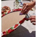 - Supla2li-8462-Gorsel4 - Realhomes Realhomes Beyaz Zeminli Renkli Yaprak Desenli Dijital Baskılı Modern 2'li Yuvarlak Servis Altlığı - Supla Realhomes