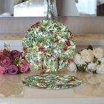 Realhomes Beyaz Zemin Üzerinde Yaprak Desenli Kiraz Motifli Modern 2'li Yuvarlak Servis Altlığı - Supla Realhomes