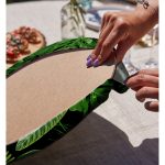 - Supla2li-8475-Gorsel4 - Realhomes Realhomes Siyah Zemin Üzerinde Yeşil Yaprak Desenli 2'li Yuvarlak Servis Altlığı - Supla Realhomes