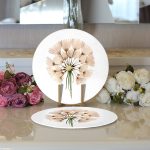 Realhomes Beyaz Zemin Üzerinde Çiçek Desenli Dijital Baskılı Modern 2'li Yuvarlak Servis Altlığı - Supla Realhomes