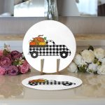 Realhomes Beyaz Zemin Üzerinde Siyah Ekoseli Balkabağı Desenli 2'li Yuvarlak Servis Altlığı - Supla Realhomes