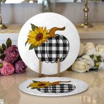 - Supla2li-8635-Gorsel1 - Realhomes Realhomes Beyaz Zemin Üzerinde Ayçiçek Desenli Ekoseli Balkabağı 2'li Yuvarlak Servis Altlığı - Supla Realhomes