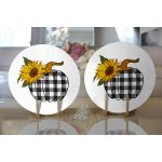 - Supla2li-8635-Gorsel2 - Realhomes Realhomes Beyaz Zemin Üzerinde Ayçiçek Desenli Ekoseli Balkabağı 2'li Yuvarlak Servis Altlığı - Supla Realhomes