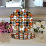 - Supla2li-8639-Gorsel3 - Realhomes Realhomes Siyah Beyaz Ekose Üzerinde Renkli Balkabağı Desenli 2'li Yuvarlak Servis Altlığı - Supla Realhomes