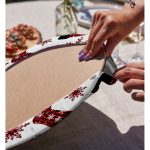 - Supla2li-8647-Gorsel4 - Realhomes Realhomes Beyaz Zemin Üzerinde Ekoseli Kartanesi Desenli Modern 2'li Yuvarlak Servis Altlığı - Supla Realhomes