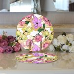 Realhomes Beyaz Zemin Üzerinde Çiçek Desenli Dijital Baskılı Modern 2'li Yuvarlak Servis Altlığı - Supla Realhomes