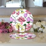 - Supla2li-8656-Gorsel3 - Realhomes Realhomes Beyaz Zemin Üzerinde Rengarenk Çiçek Desenli 2'li Yuvarlak Servis Altlığı - Supla Realhomes