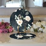 - Supla2li-8687-Gorsel3 - Realhomes  Realhomes Rengarenk Zemin Üzerinde Beyaz Çiçek Desenli 2'li Yuvarlak Servis Altlığı - Supla Realhomes