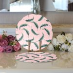 - Supla2li-8699-Gorsel3 - Realhomes Realhomes Pastel Zeminli Yeşil Yaprak Desenli Dijital Baskılı Modern 2'li Yuvarlak Servis Altlığı - Supla Realhomes