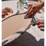 - Supla2li-8699-Gorsel4 - Realhomes Realhomes Pastel Zeminli Yeşil Yaprak Desenli Dijital Baskılı Modern 2'li Yuvarlak Servis Altlığı - Supla Realhomes