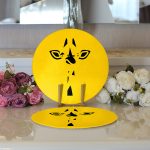 Realhomes Renkli Zemin Üzerinde Onedraw Çizimli Zurafa Silüeti 2'li Yuvarlak Servis Altlığı - Supla Realhomes