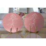 - Supla2li-8817-Gorsel2 - Realhomes Realhomes Pastel Zemin Üzerinde Beyaz Çiçek Desenli 2'li Yuvarlak Servis Altlığı - Supla Realhomes