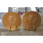 - Supla2li-8830-Gorsel2 - Realhomes  Realhomes Renkli Zemin Üzerinde Onedraw Çizimli Bayan Silüeti 2'li Yuvarlak Servis Altlığı - Supla Realhomes