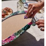 - Supla2li-8851-Gorsel4 - Realhomes Realhomes Renkli Zemin Üzerinde Kaktüs Desenli Dijital Baskılı Modern 2'li Yuvarlak Servis Altlığı - Supla Realhomes