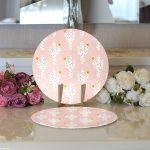 - Supla2li-8878-Gorsel3 - Realhomes Realhomes Renkli Zemin Üzerinde Kaktüs Desenli Dijital Baskılı Modern 2'li Yuvarlak Servis Altlığı - Supla Realhomes