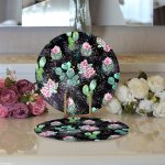 - Supla2li-8885-Gorsel3 - Realhomes Realhomes Siyah Zemin Üzerinde Kaktüs Desenli Dijital Baskılı Modern 2'li Yuvarlak Servis Altlığı - Supla Realhomes