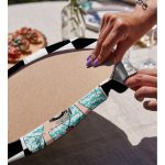 Realhomes Dama Zeminli Fotoğraf Çeken Kız Tasarımlı 2'li Yuvarlak Servis Altlığı - Supla Realhomes