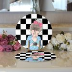 - Supla2li-9301-Gorsel3 - Realhomes Realhomes Dama Zeminli Fotoğraf Çeken Kız Tasarımlı 2'li Yuvarlak Servis Altlığı - Supla Realhomes