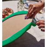 - Supla2li-yesil-Gorsel4 - Realhomes Realhomes Düz Yeşil Renkli Dijital Baskılı Modern 2'li Yuvarlak Servis Altlığı - Supla Realhomes