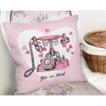 Pembe Zemin Kalpli Antika Telefon Tasarımlı Dijital Baskılı Dekoratif Yastık Kırlent Kılıfı Realhomes