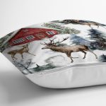 - Rh-K10121-Gorsel3 - Realhomes  Kar Zeminli Geyik & Çam Ağacı Tasarımlı Dijital Baskılı Dekoratif Yastık Kırlent Kılıfı Realhomes