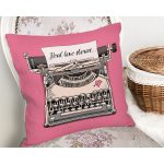 Pembe Zemin Daktilo Tasarımlı Dijital Baskılı Modern Yastık Kırlent Kılıfı Realhomes