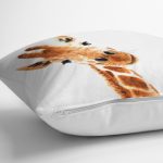 - Rh-K10199-Gorsel3 - Realhomes  Beyaz Zemin Zürafa Desenli Dijital Baskılı Modern Yastık Kırlent Kılıfı Realhomes