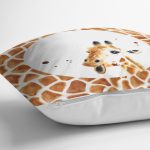 - Rh-K10201-Gorsel3 - Realhomes  Beyaz Zemin Zürafa Desenli Dijital Baskılı Modern Yastık Kırlent Kılıfı Realhomes