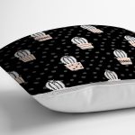 - Rh-K10232-Gorsel3 - Realhomes Siyah Puantiye Zeminli Kaktüs Motifli Dijital Baskılı Dekoratif Yastık Kırlent Kılıfı Realhomes