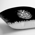 - Rh-K10244-Gorsel3 - Realhomes  Siyah Beyaz Kozalak Motifli Dijital Baskılı Dekoratif Yastık Kırlent Kılıfı Realhomes