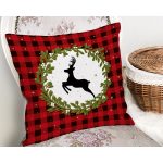 - Rh-K10372-Gorsel2 - Realhomes Ekose Zemin Çelenkli Geyik Motifli Dijital Baskılı Dekoratif Yastık Kırlent Kılıfı Realhomes