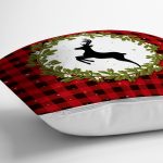 - Rh-K10372-Gorsel3 - Realhomes Ekose Zemin Çelenkli Geyik Motifli Dijital Baskılı Dekoratif Yastık Kırlent Kılıfı Realhomes