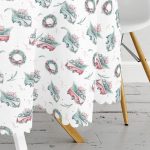 Christmas Temalı Araba Tasarımlı Dijital Baskılı Yuvarlak Masa Örtüsü - Çap 140cm Realhomes