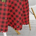 Ekose Zemin Çelenkli Geyik Motifli Dijital Baskılı Yuvarlak Masa Örtüsü - Çap 140cm Realhomes