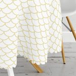 Hardal Renkli Geometrik Desenli Dijital Baskılı Yuvarlak Masa Örtüsü - Çap 140cm Realhomes