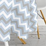 - MasaYuv-2177-Gorsel3 - Realhomes Mavi Gri Zigzag Desenli Dijital Baskılı Yuvarlak Masa Örtüsü - Çap 140cm Realhomes